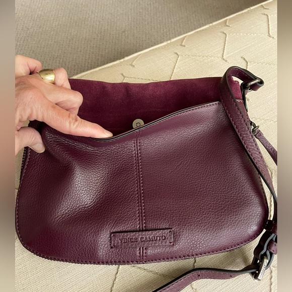 Vince Camuto Rue Leather Crossbody NWOT - Picture 5 of 6